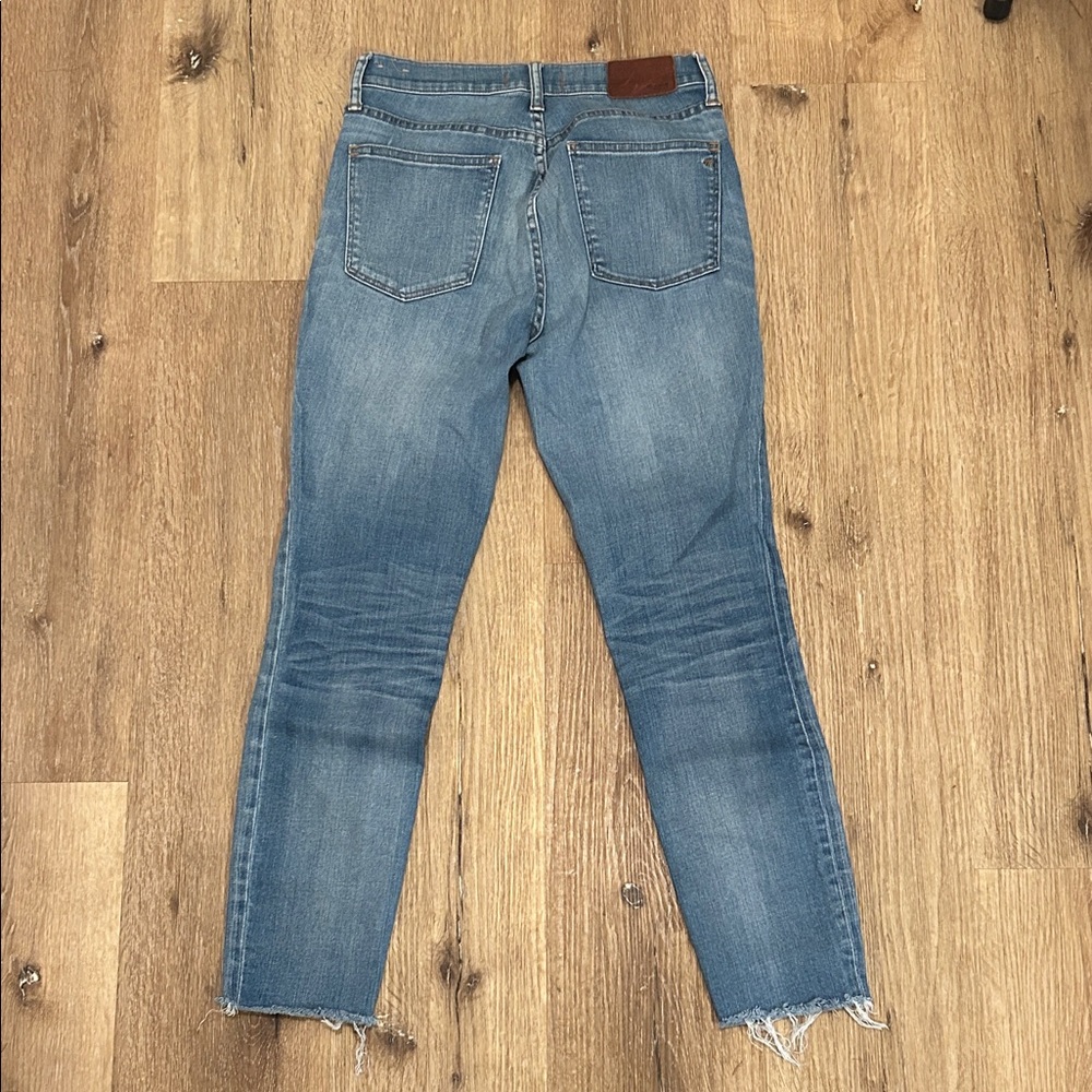 Madewell Ankle Cropped Blue Jeans - Picture 3 of 5